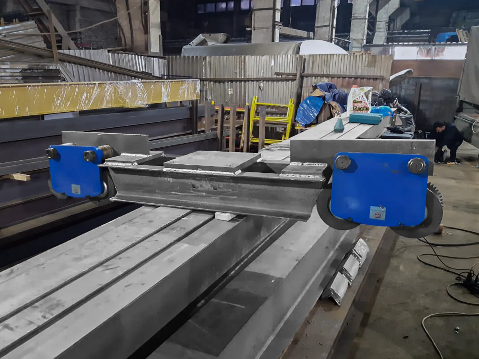 Концевые балки для подвесного крана 